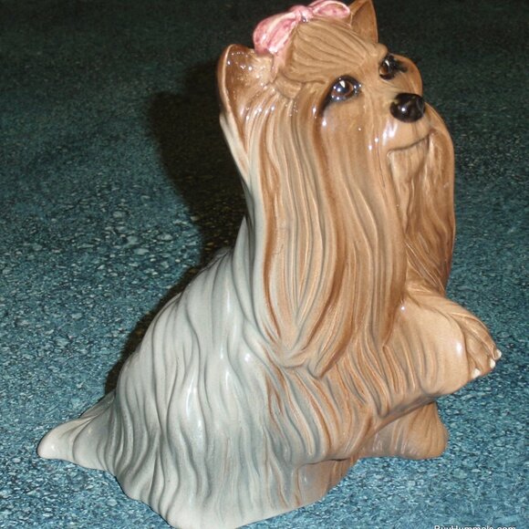 Royal Doulton "Yorkshire Terrier Seated" Collectible Dog Figurine DA119 - GIFT! - Picture 9 of 10